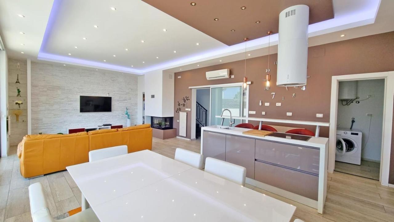 Vila Martina - Bellevue Smrika Ngoại thất bức ảnh