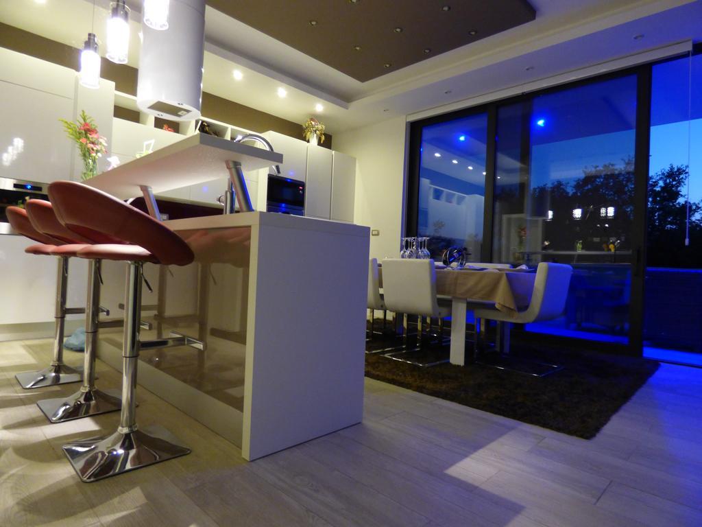 Vila Martina - Bellevue Smrika Ngoại thất bức ảnh