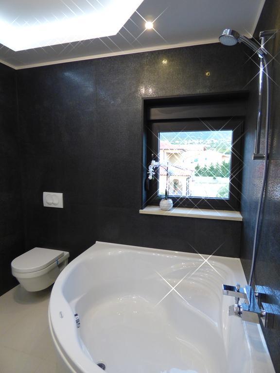 Vila Martina - Bellevue Smrika Ngoại thất bức ảnh