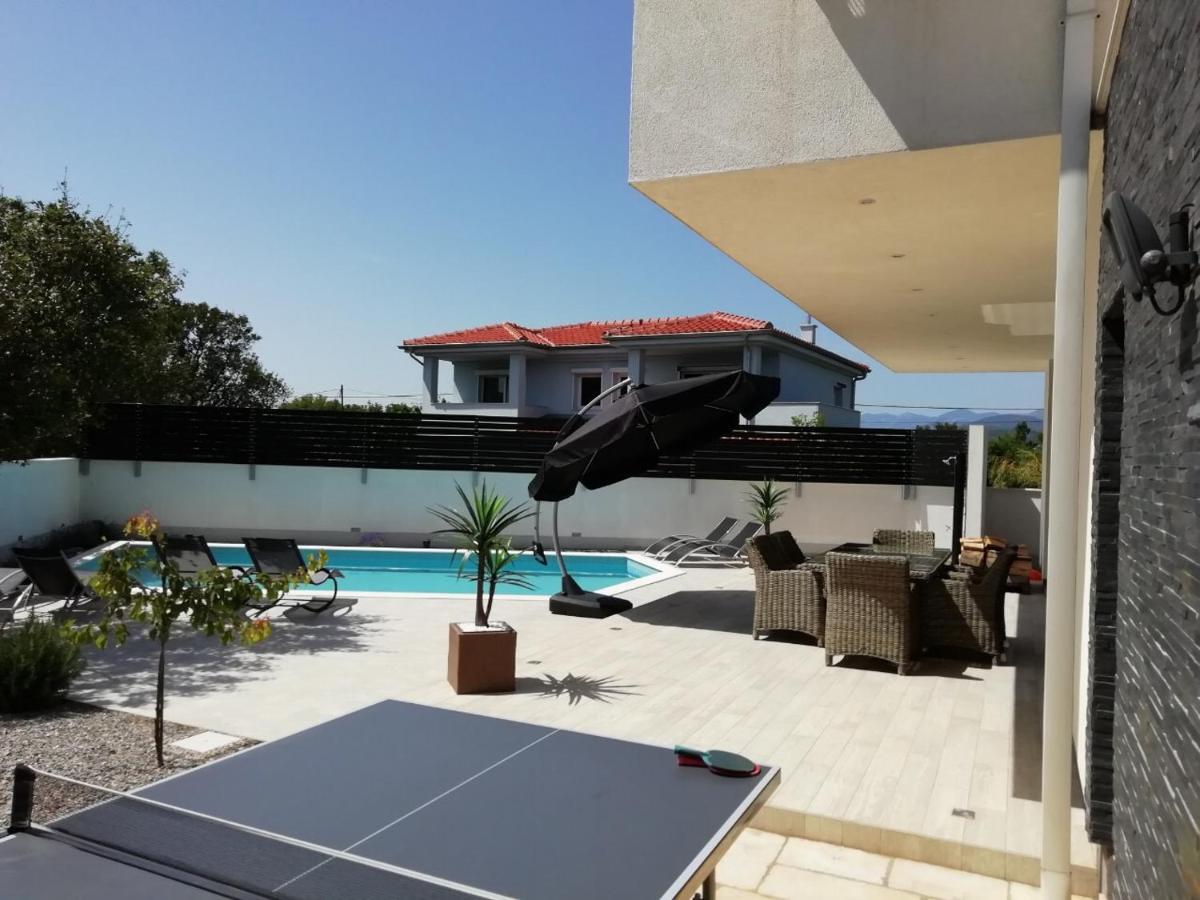 Vila Martina - Bellevue Smrika Ngoại thất bức ảnh