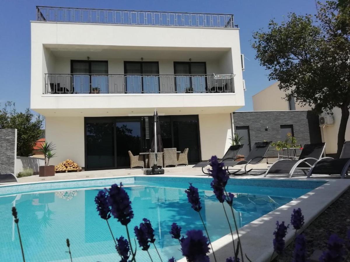 Vila Martina - Bellevue Smrika Ngoại thất bức ảnh